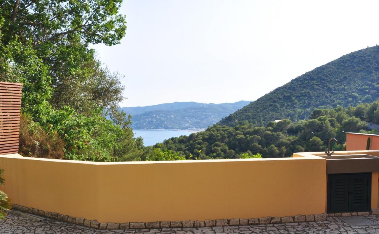 Una Spettacolare Vista Mare - Casa Con Jacuzzi 贝尔杰吉 外观 照片