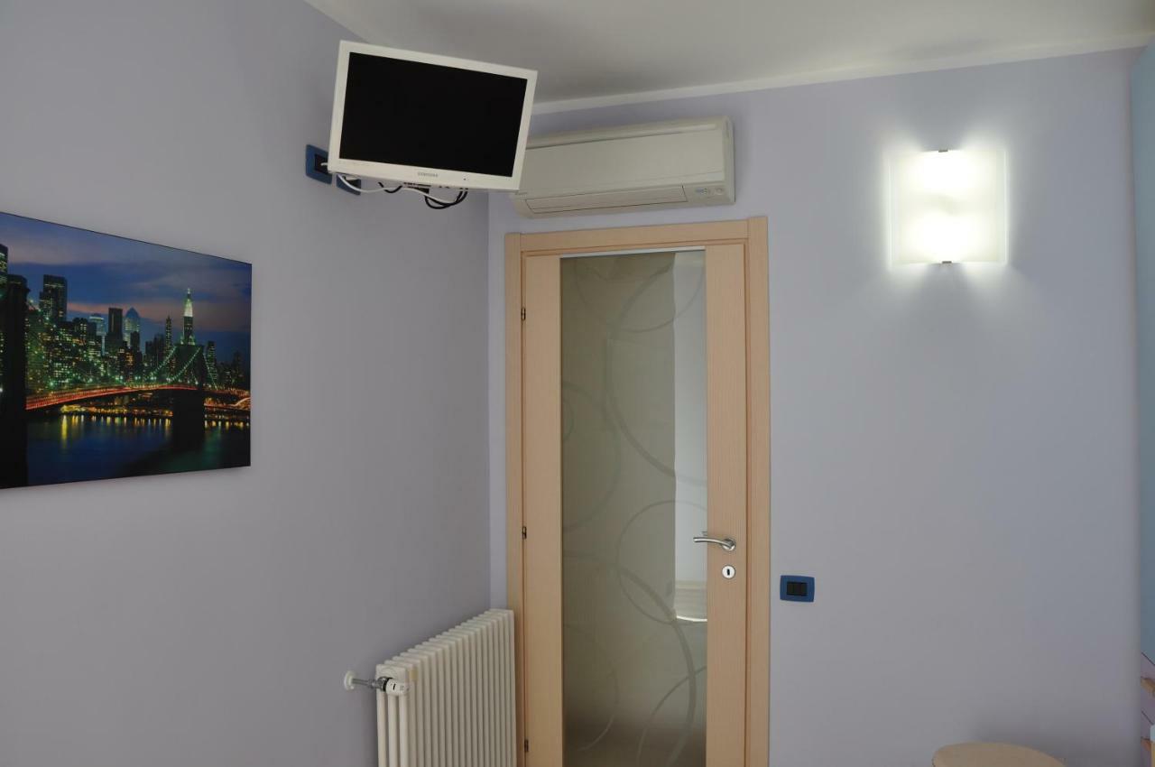 Una Spettacolare Vista Mare - Casa Con Jacuzzi 贝尔杰吉 外观 照片