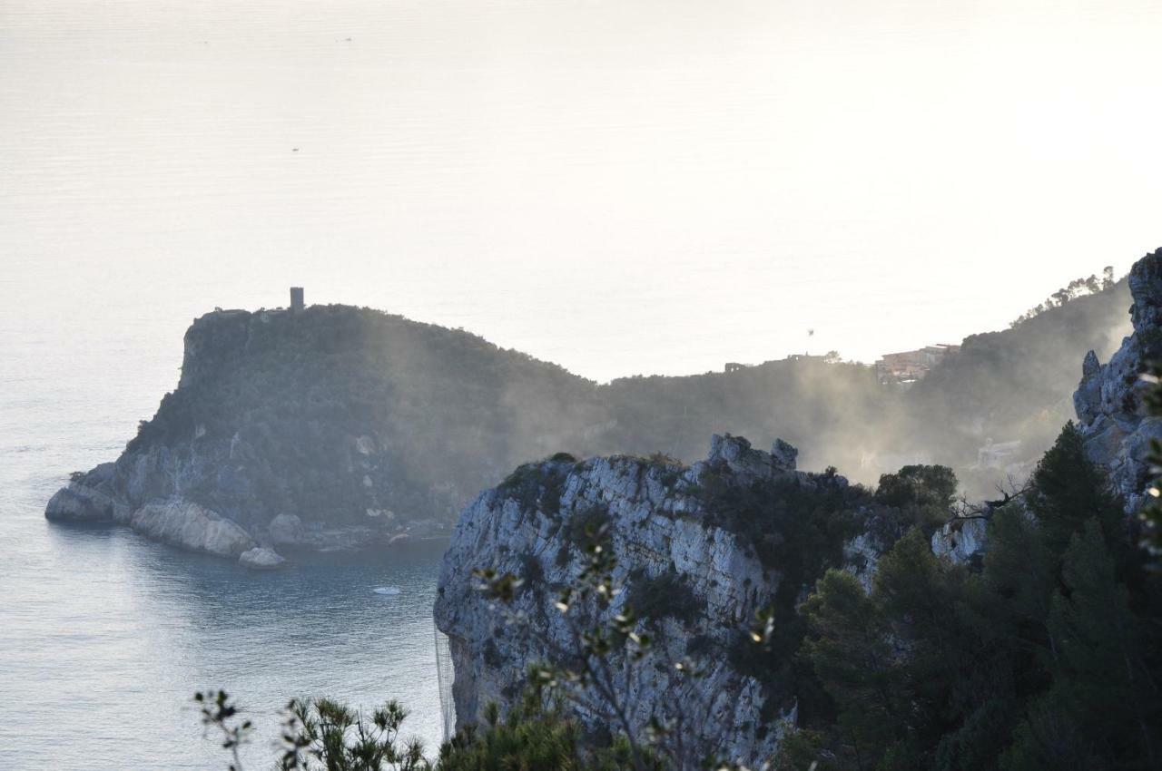 Una Spettacolare Vista Mare - Casa Con Jacuzzi 贝尔杰吉 外观 照片